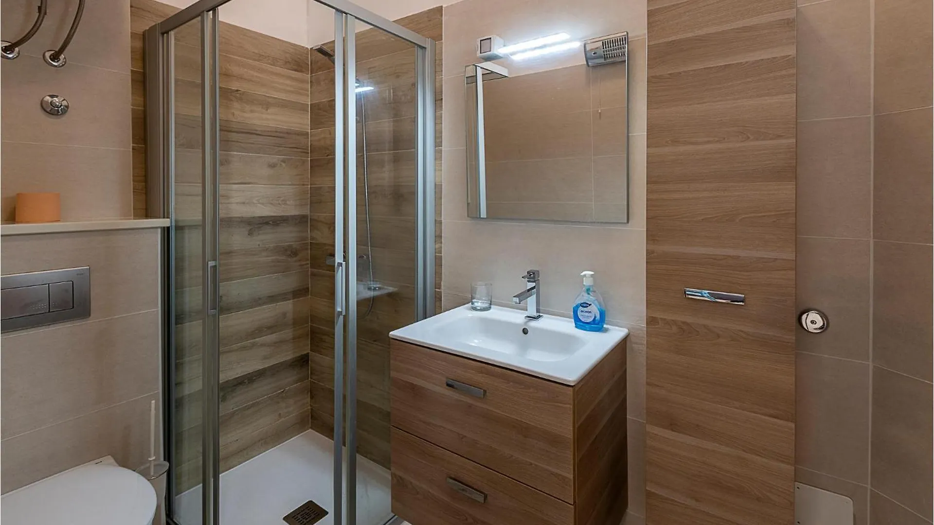 Gorgeous Apartment In Barbariga With Wifi